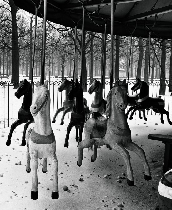 Paris: Portrait of a City