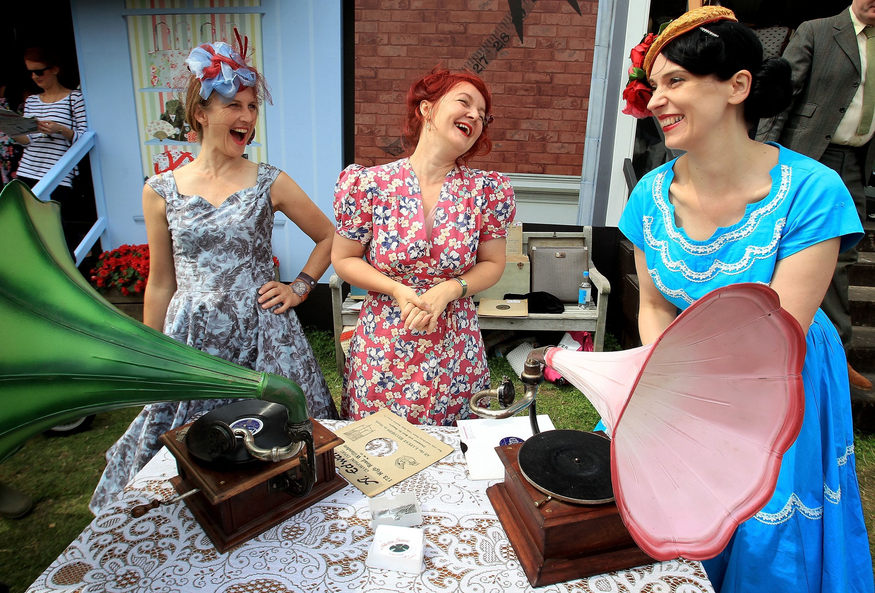   | Eyestylist 6th April 2012