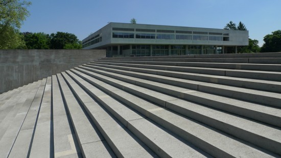 The elegant, pure lines of Kantonsschule Freudenberg, Zurich
