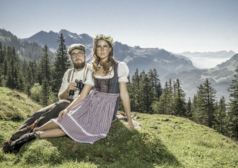 HOF - mountain backdrop - Eyestylist