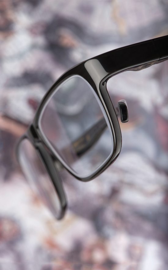 Gemini in handcrafted horn by MONOCEROS