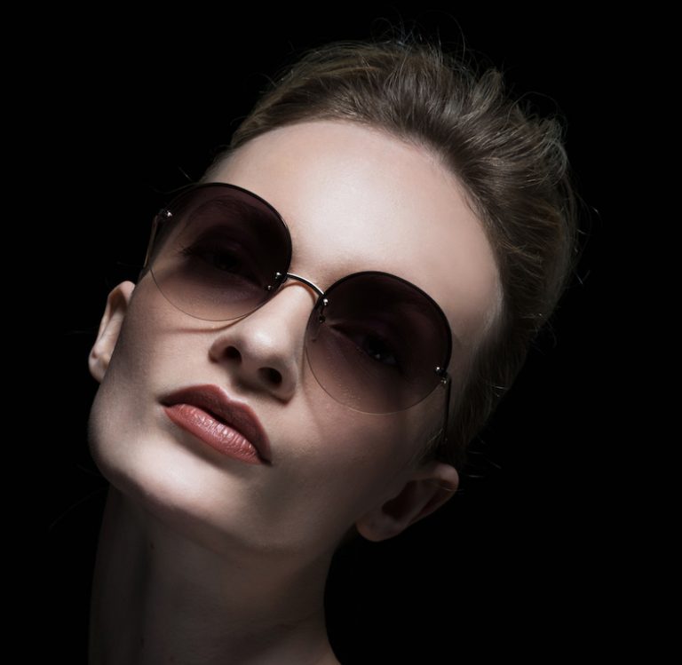 1970 Oliver Goldsmith - Eyestylist
